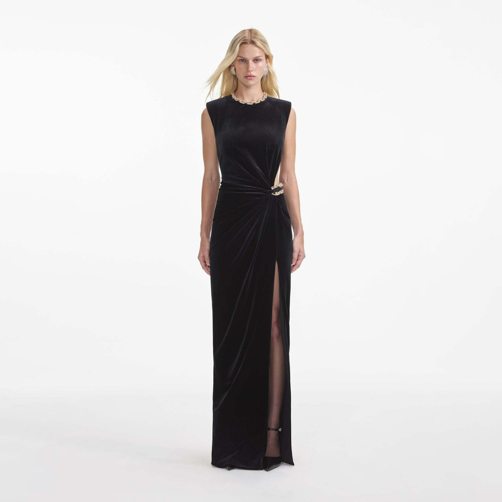 Black Velvet Sleeveless Gown