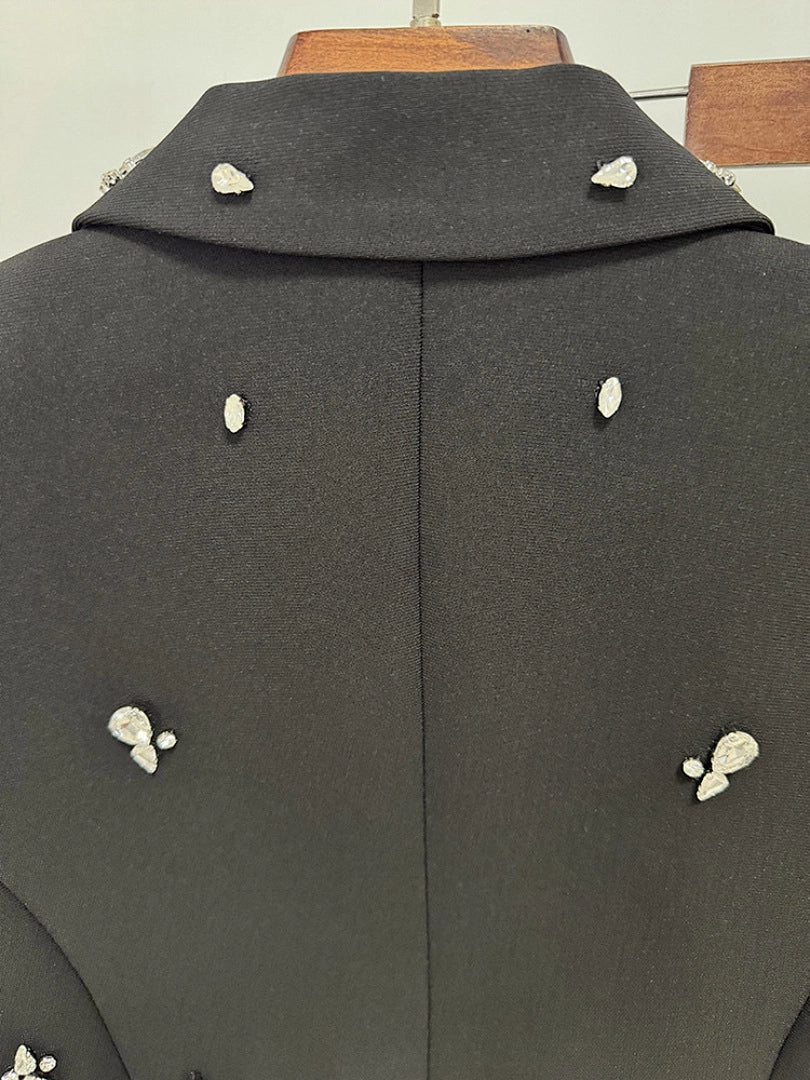 Luxury Black Satin Mermaid Evening Gown with Beaded Sweetheart Neckline