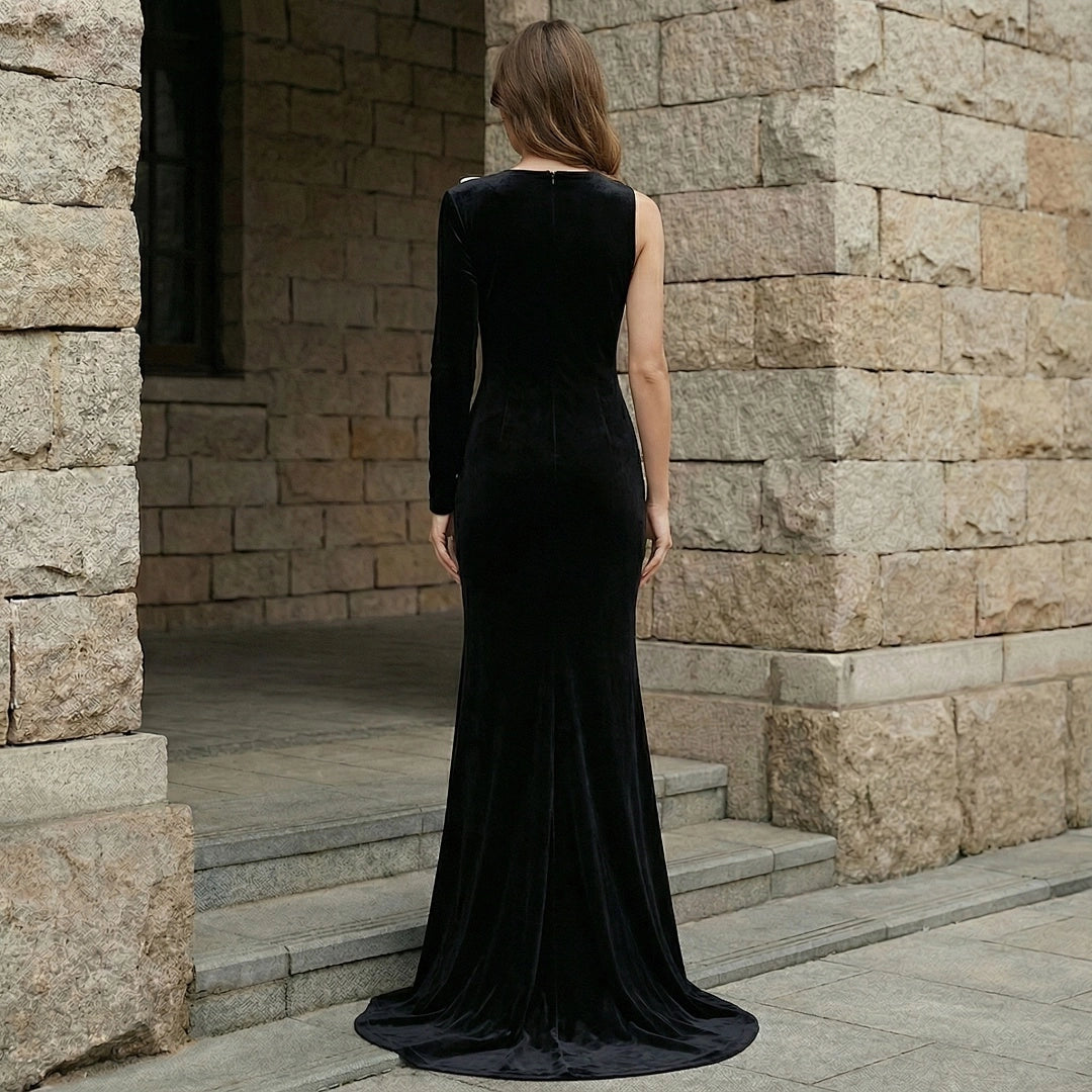 Black Satin Mermaid Evening Gown with Sweetheart Neckline & Beaded Bodice