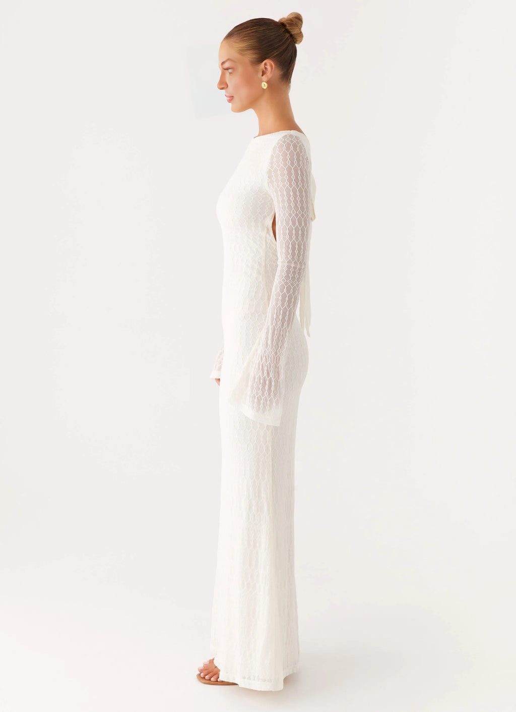 Elegeleges Exclusive - Ethereal Long Sleeve Maxi Dress - Ivory