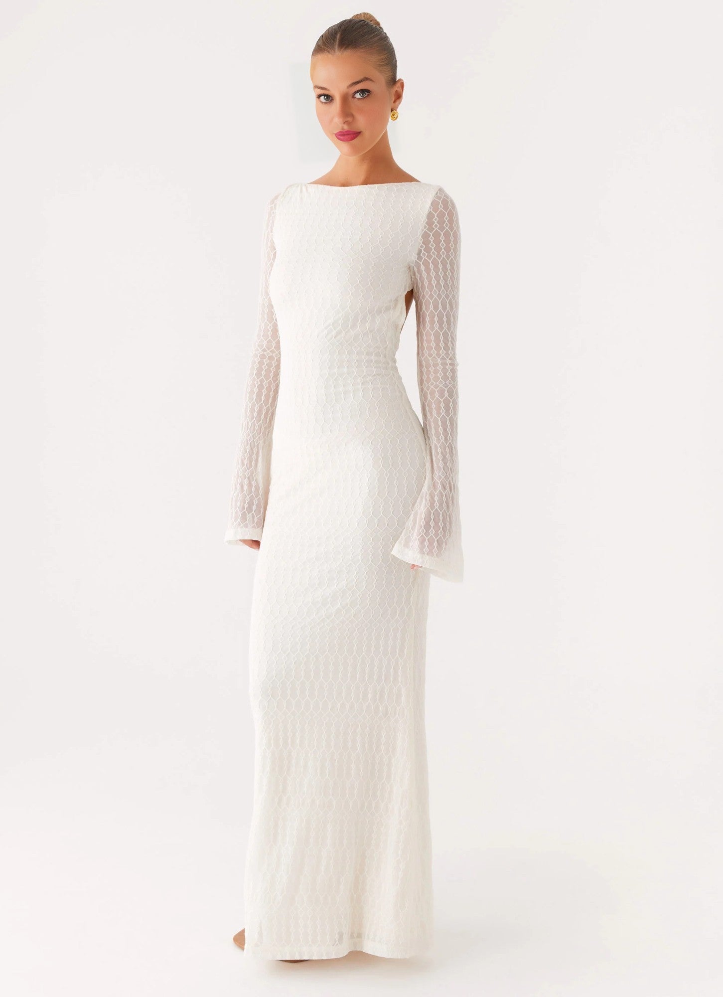 Elegeleges Exclusive - Ethereal Long Sleeve Maxi Dress - Ivory