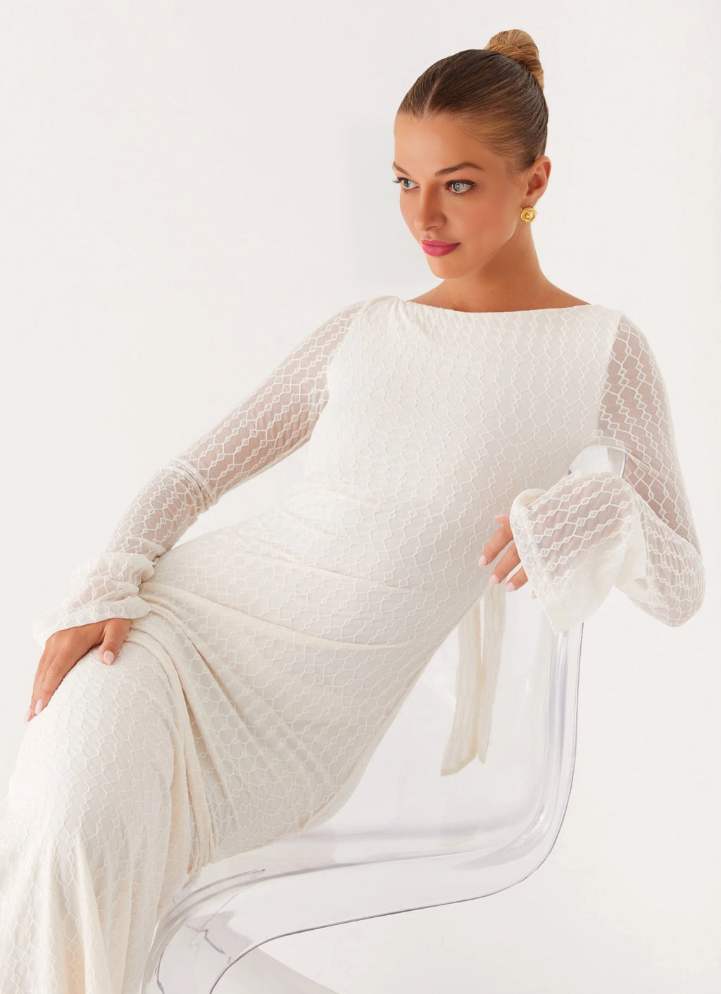 Elegeleges Exclusive - Ethereal Long Sleeve Maxi Dress - Ivory