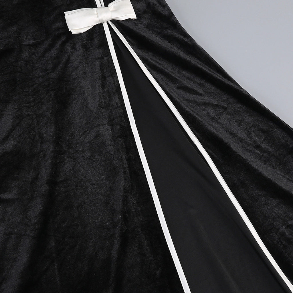 Black Satin Mermaid Evening Gown with Sweetheart Neckline & Beaded Bodice